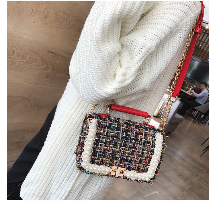 Messenger Chic