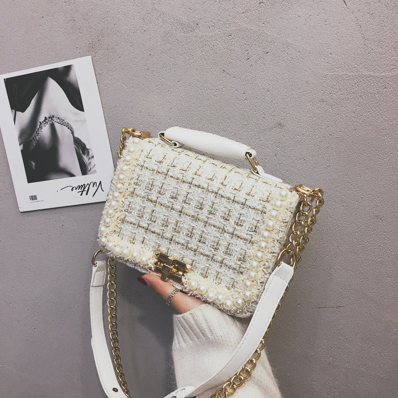 Messenger Chic