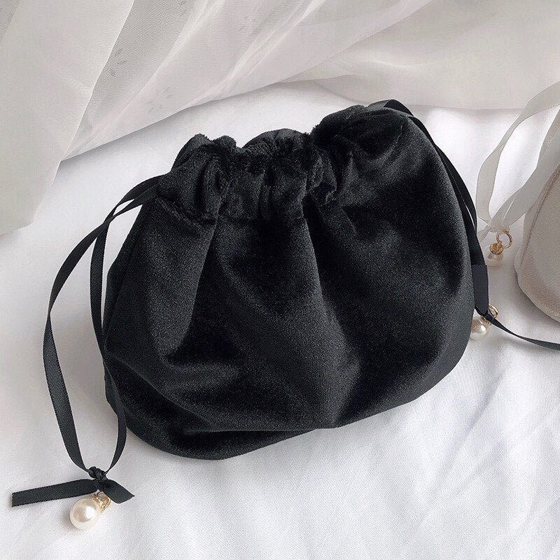 Pearl VeraSling Bag
